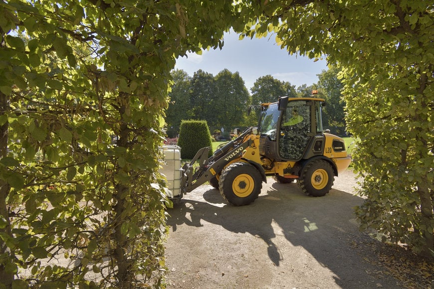 Why electric construction machines should play a key role in bringing Singapore’s Green Plan to life 